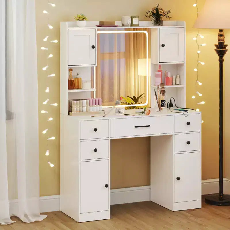 Coiffeuse Costway avec miroir éclairé, station de recharge, lumières LED à intensité variable 3 couleurs
