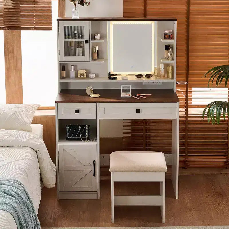 Coiffeuse Whisen Farmhouse avec miroir, tabouret, tiroirs, étagères et armoire latérale