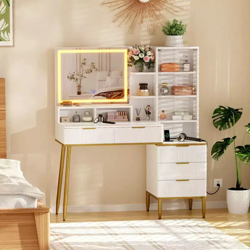 Coiffeuse cannelée, table de maquillage avec 5 tiroirs, étagère de rangement, éclairage 3 couleurs à luminosité réglable pour chambre à coucher